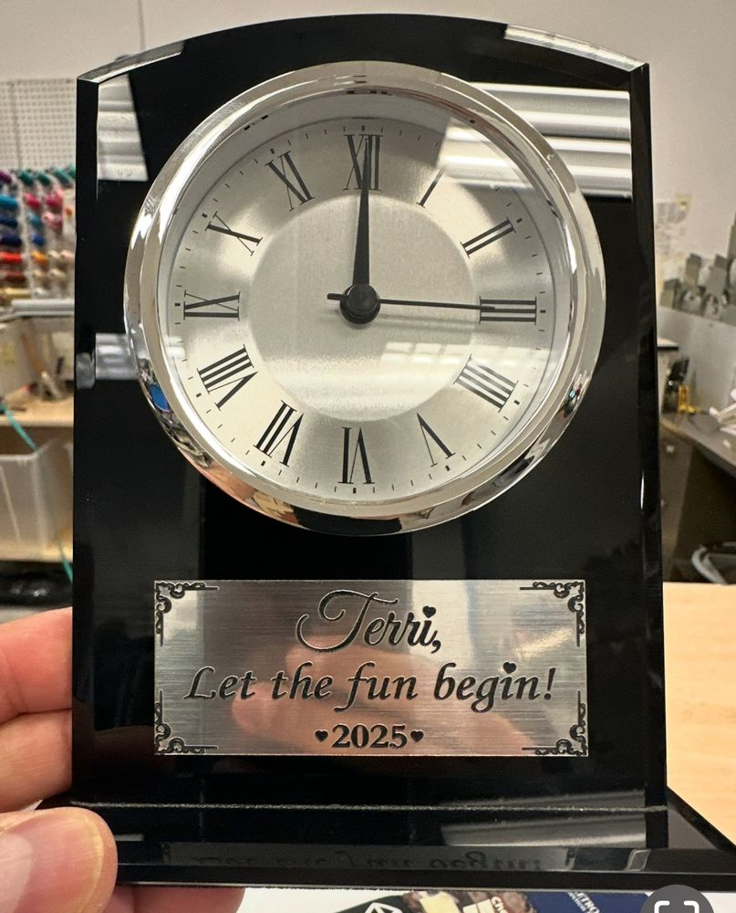 Engraved glass piece